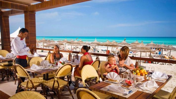 Djerba Plaza Thalasso&Spa Triffa Bagian luar foto