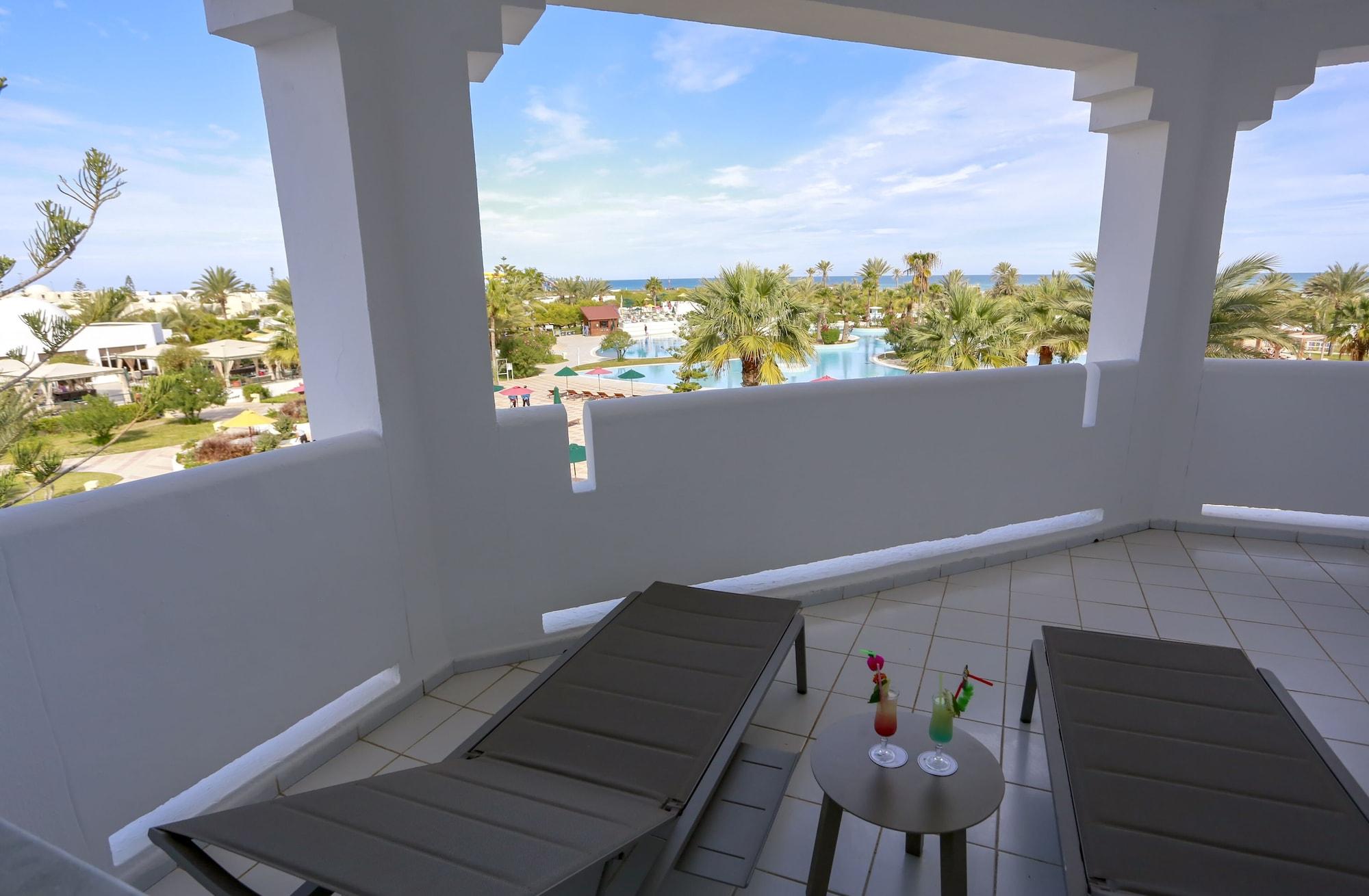 Djerba Plaza Thalasso&Spa Triffa Bagian luar foto