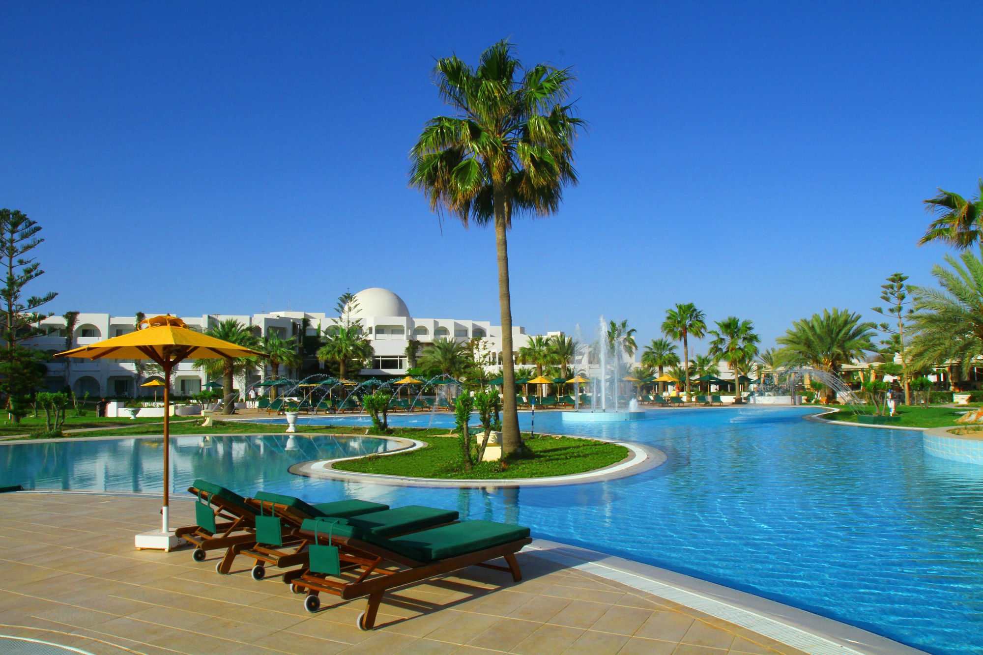 Djerba Plaza Thalasso&Spa Triffa Bagian luar foto